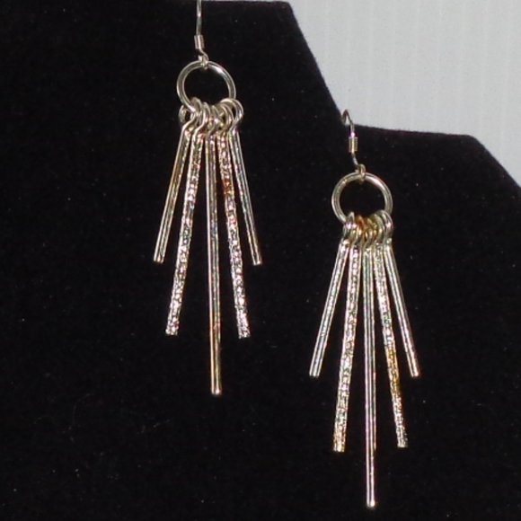 Sexy 5 Dangling SILVERTONE Rods Drop Dangle French Wire EARRINGS - Picture 1 of 4